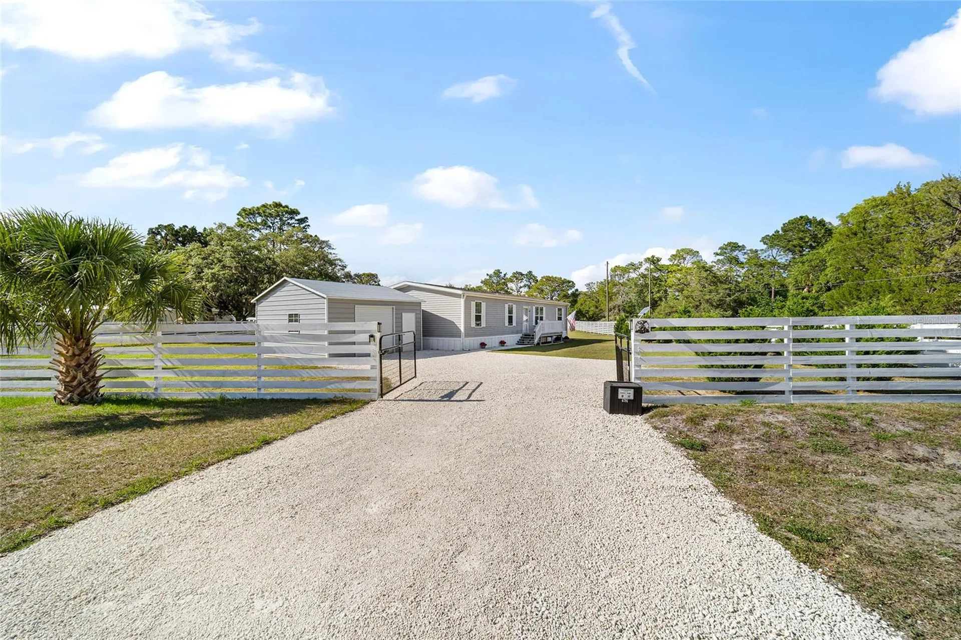 6791 W Holiday Street Homosassa FL 34446