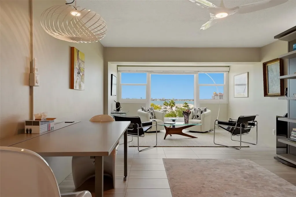 33 S Gulfstream Avenue Sarasota FL 34236