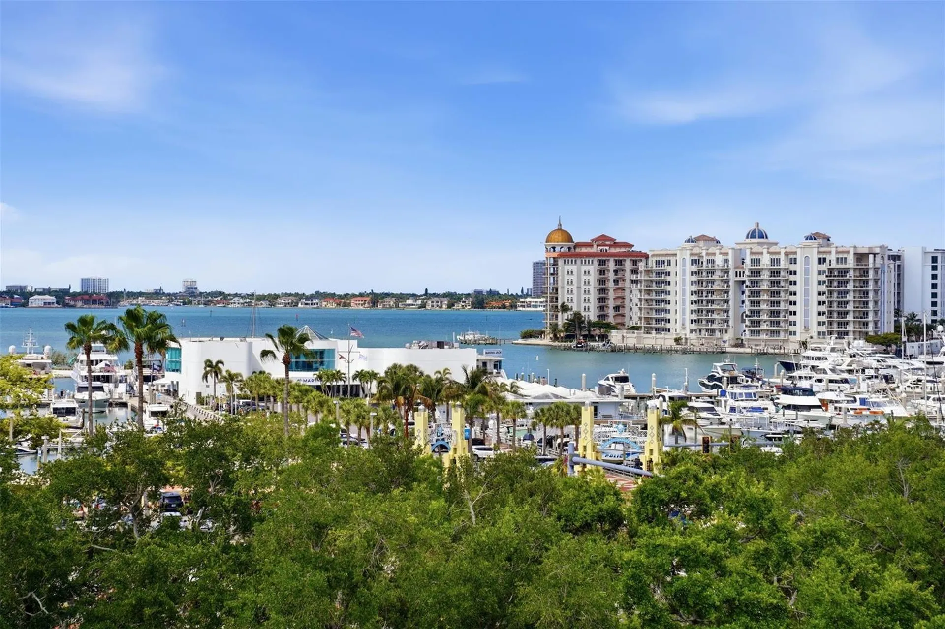 33 S Gulfstream Avenue Sarasota FL 34236
