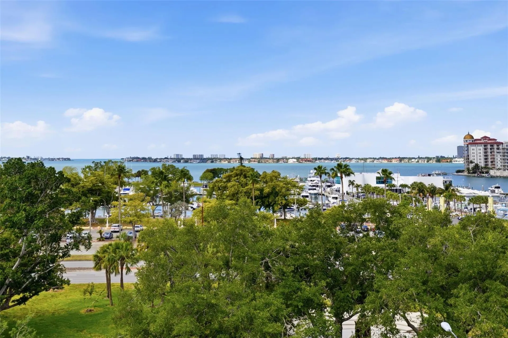 33 S Gulfstream Avenue Sarasota FL 34236
