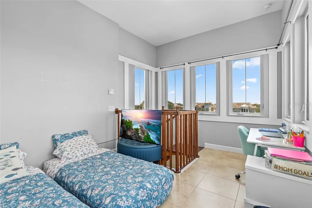 319 Compass Point Drive Bradenton FL 34209