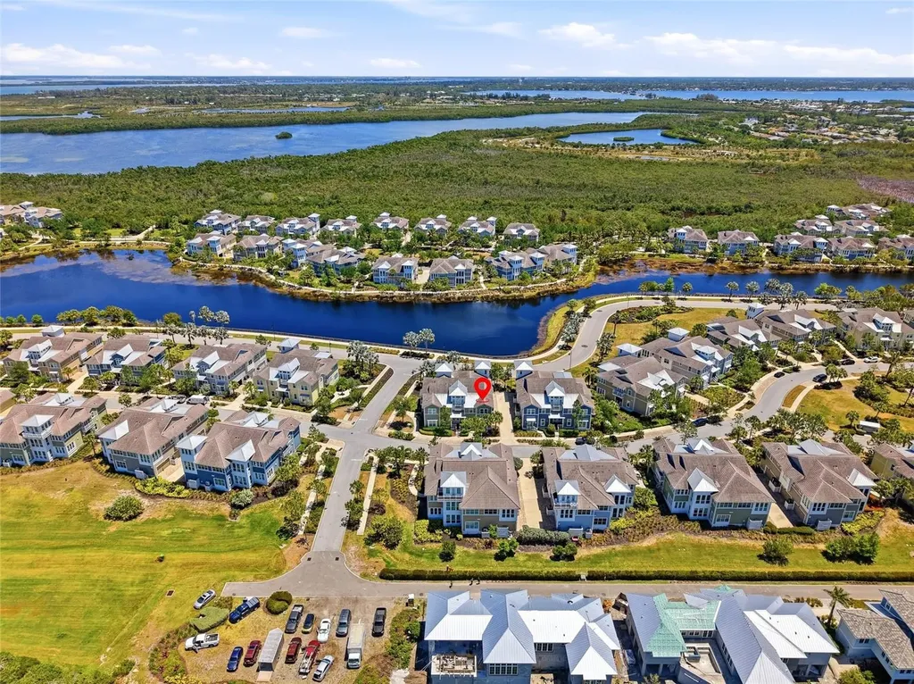 319 Compass Point Drive Bradenton FL 34209