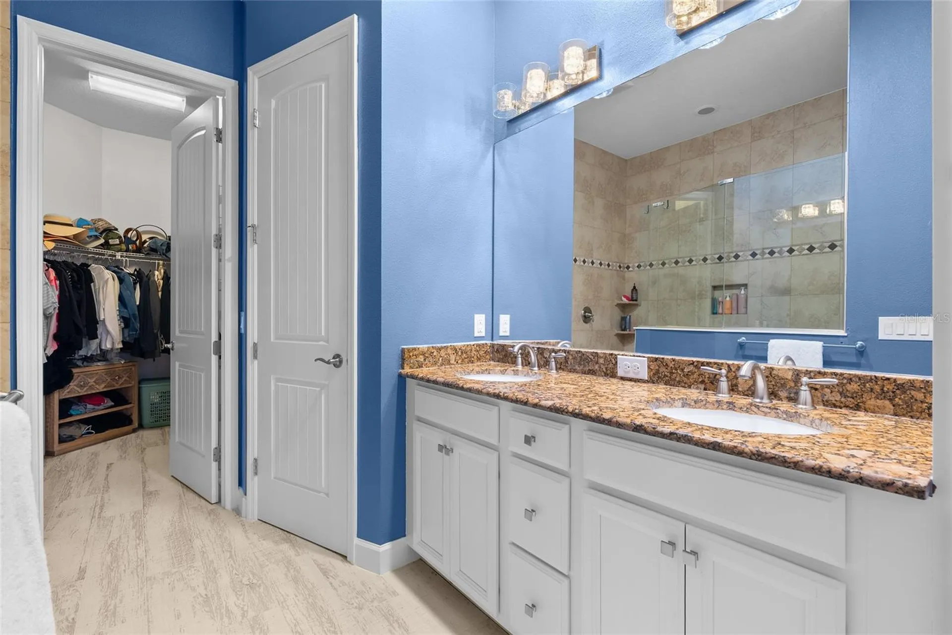 319 Compass Point Drive Bradenton FL 34209