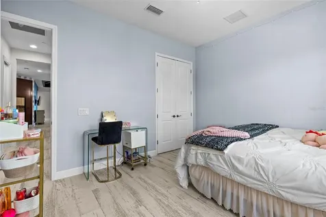 319 Compass Point Drive Bradenton FL 34209