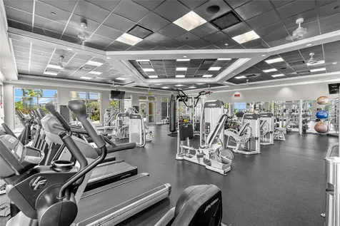319 Compass Point Drive Bradenton FL 34209