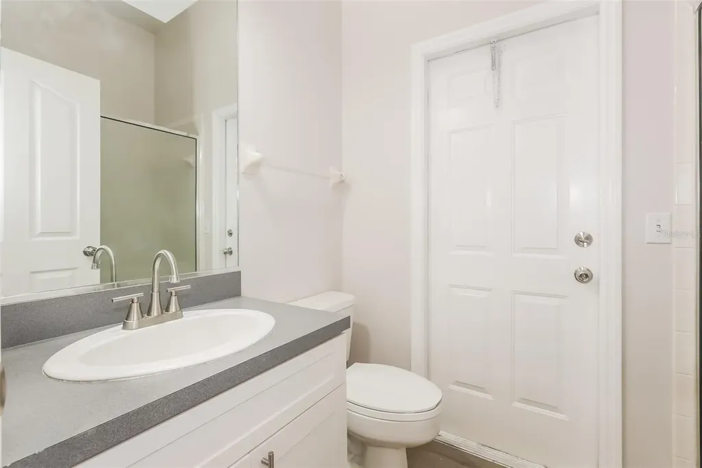 3810 Spruce Pine Drive Valrico FL 33596