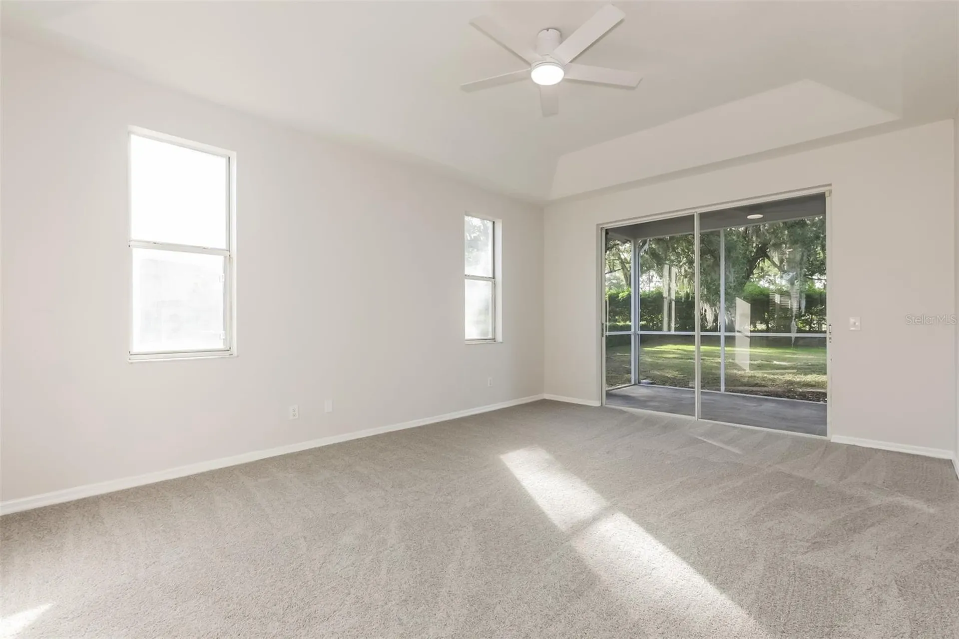 3810 Spruce Pine Drive Valrico FL 33596
