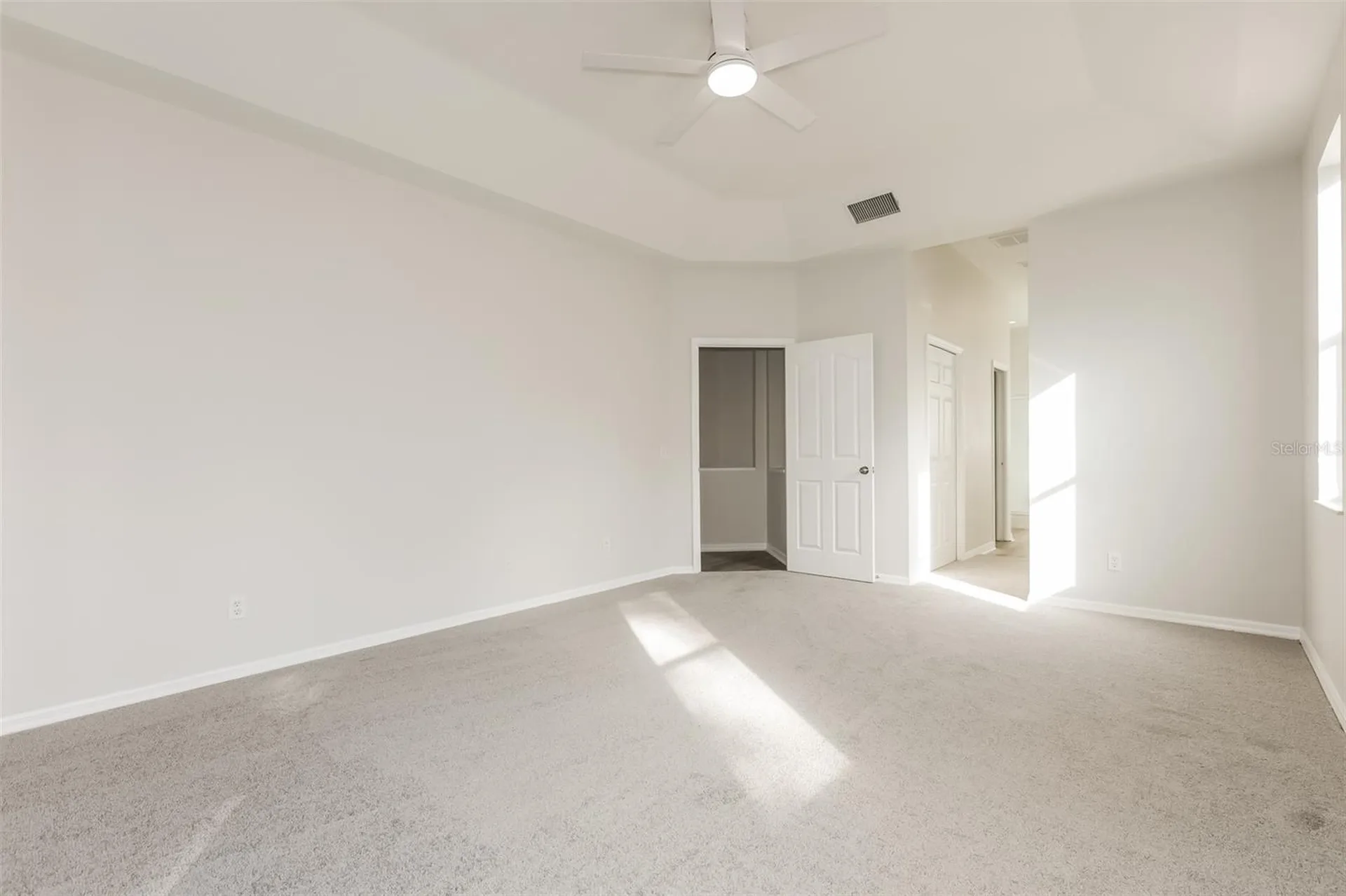 3810 Spruce Pine Drive Valrico FL 33596