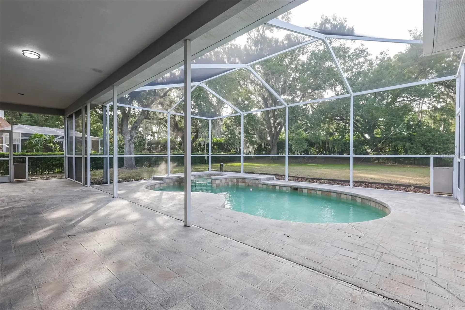 3810 Spruce Pine Drive Valrico FL 33596