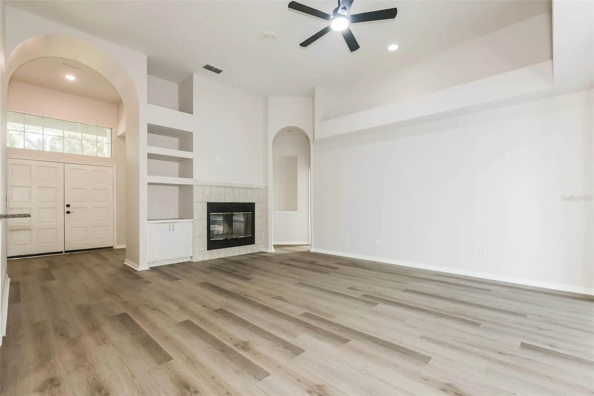 3810 Spruce Pine Drive Valrico FL 33596