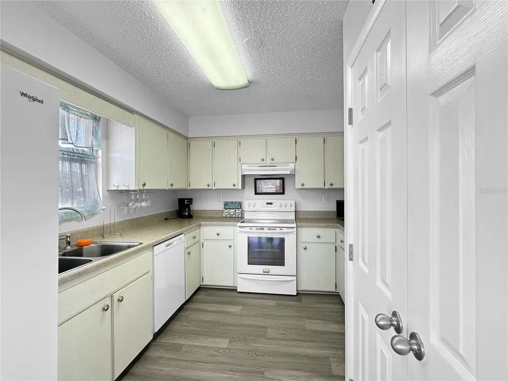 824 Garfish Avenue New Smyrna Beach FL 32169