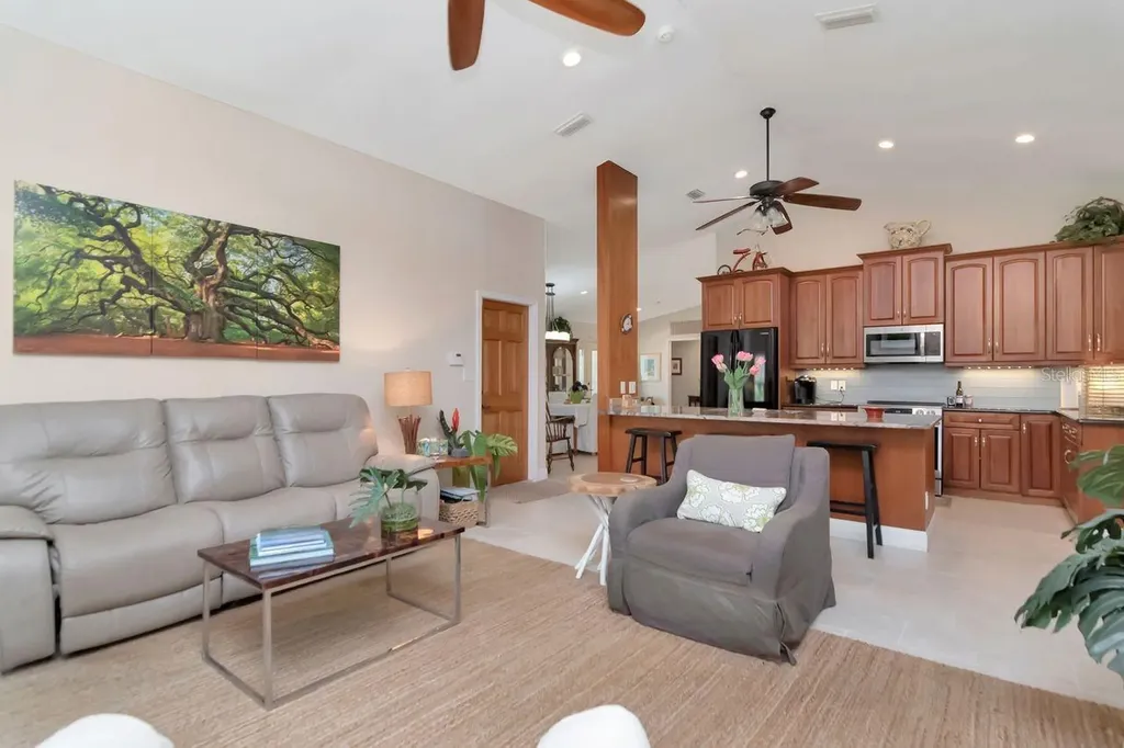 2763 Buckhorn Oaks Drive Valrico FL 33594