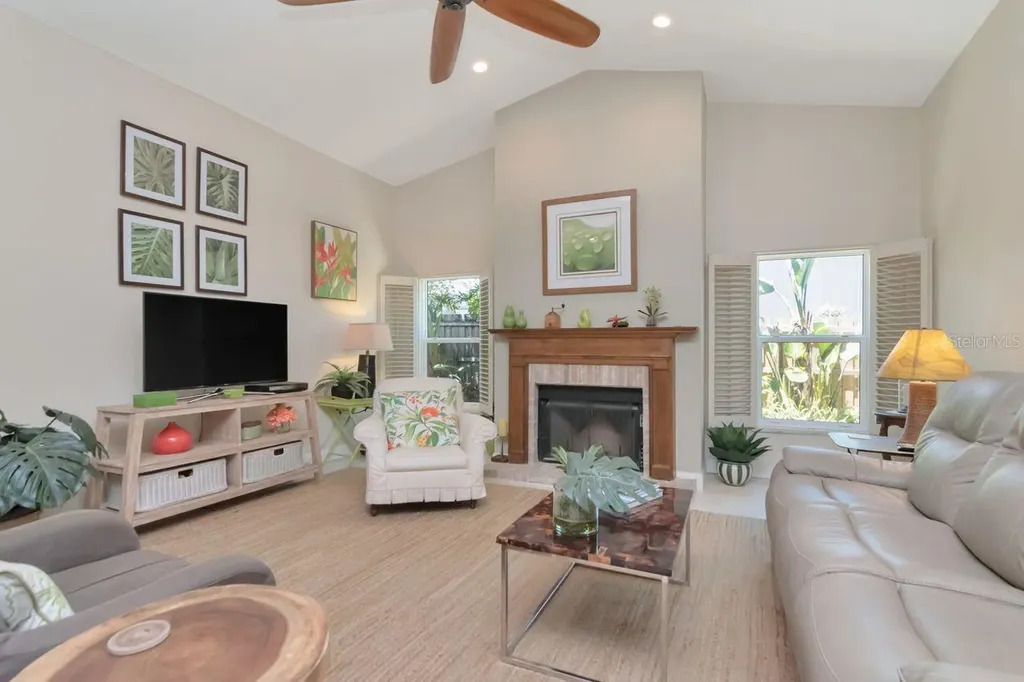 2763 Buckhorn Oaks Drive Valrico FL 33594