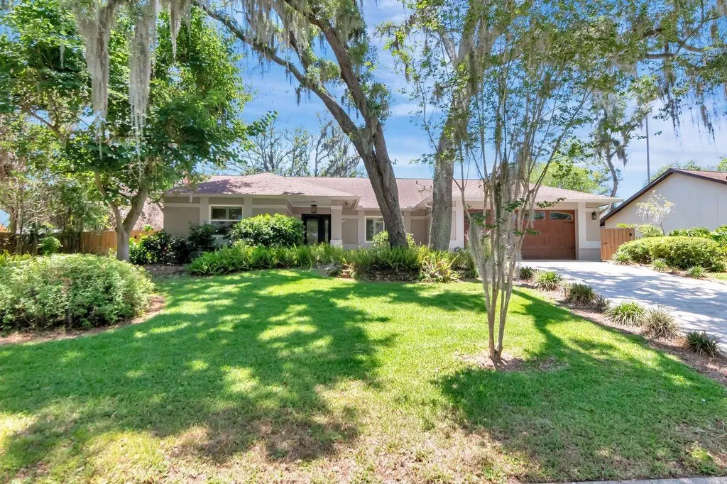 2763 Buckhorn Oaks Drive Valrico FL 33594