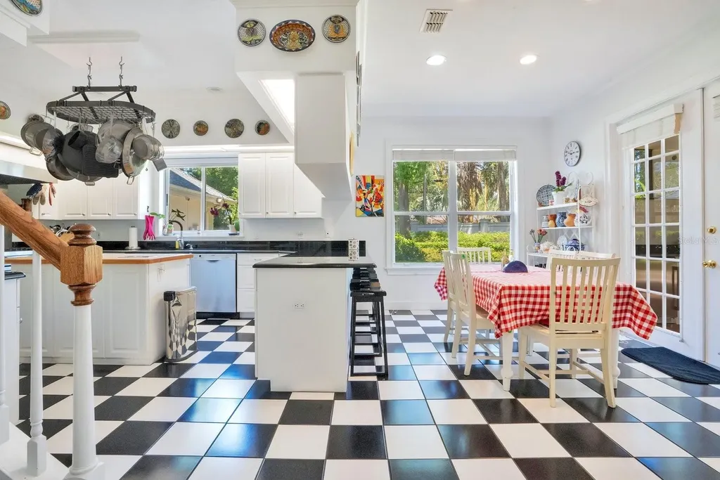 1451 Hollingsworth Oaks Drive Lakeland FL 33803