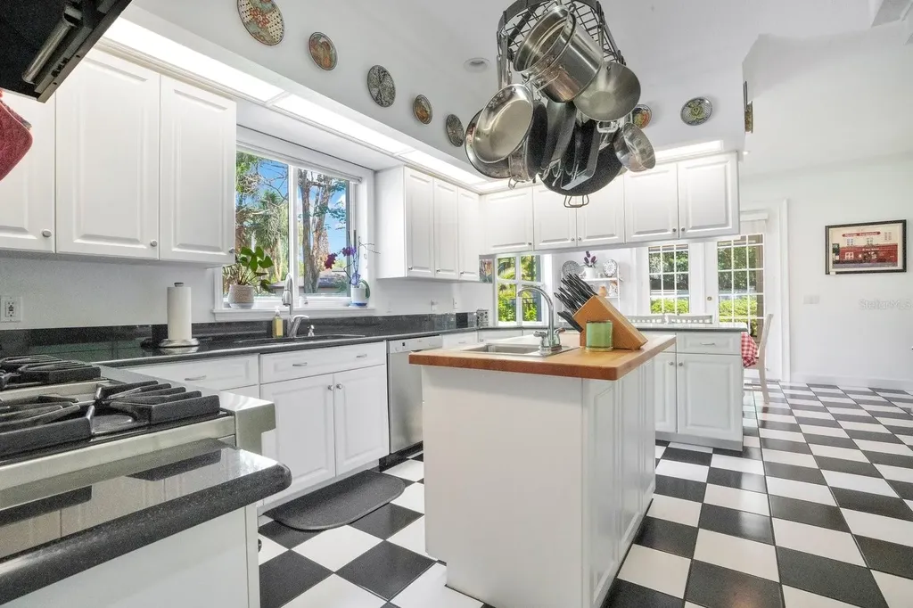 1451 Hollingsworth Oaks Drive Lakeland FL 33803