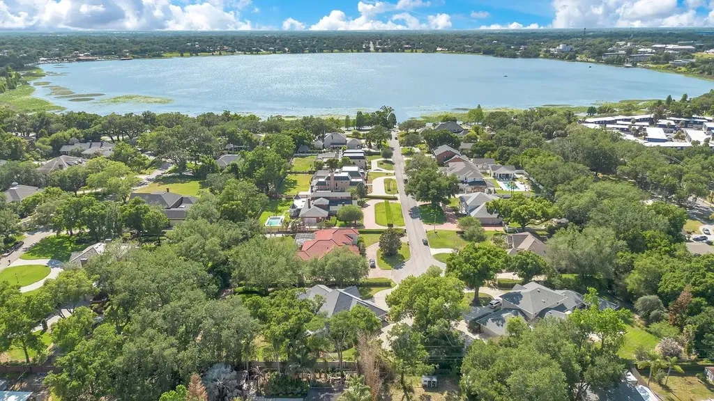 1451 Hollingsworth Oaks Drive Lakeland FL 33803
