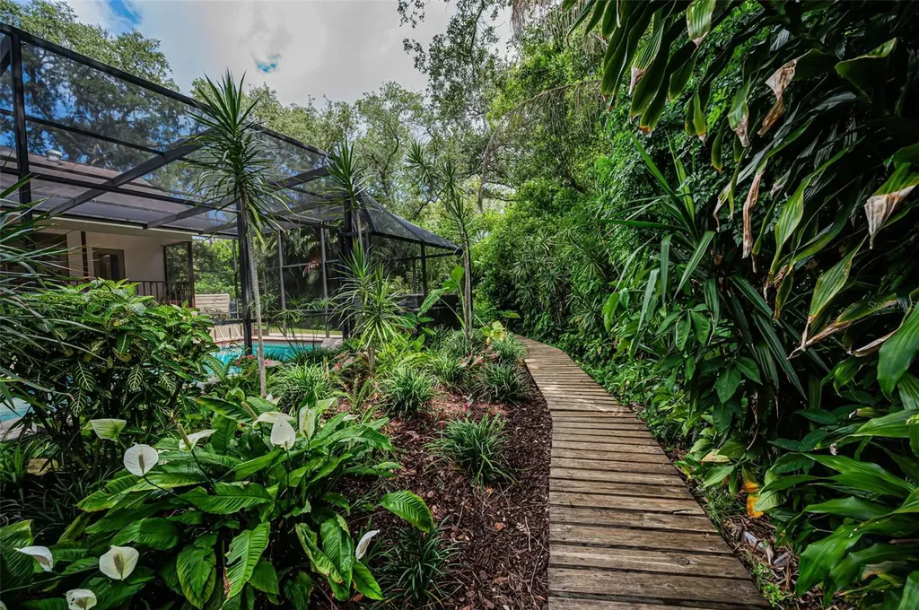 1680 Sparkling Court Dunedin FL 34698