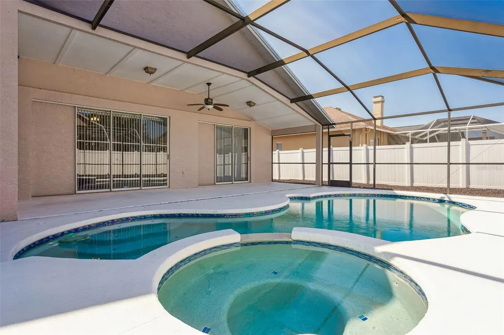 10020 Cypress Shadow Avenue Tampa FL 33647