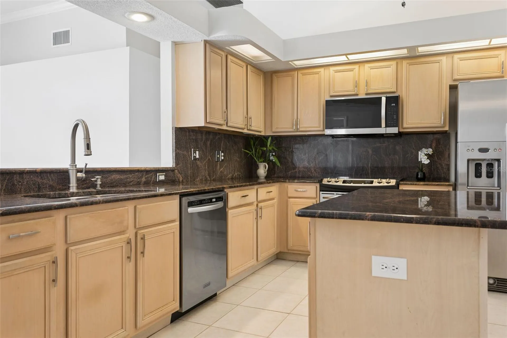 10020 Cypress Shadow Avenue Tampa FL 33647