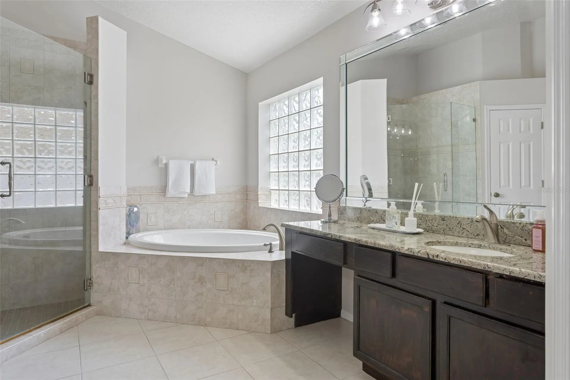 10020 Cypress Shadow Avenue Tampa FL 33647