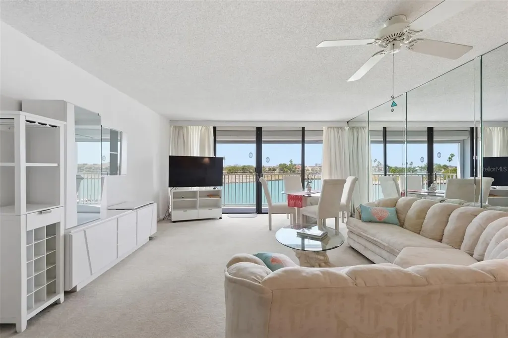 450 Treasure Island Causeway Treasure Island FL 33706