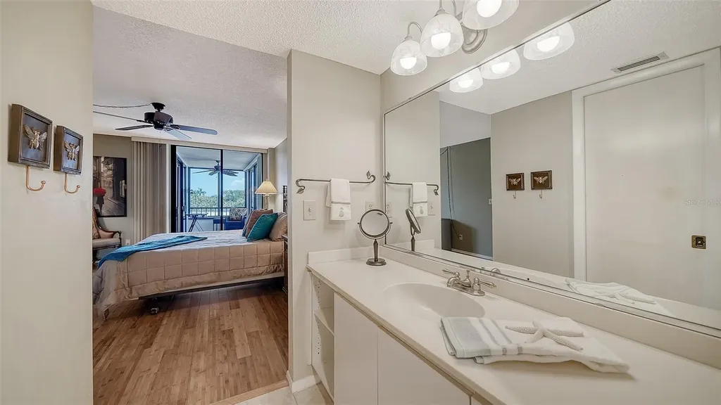 8773 Midnight Pass Road Sarasota FL 34242