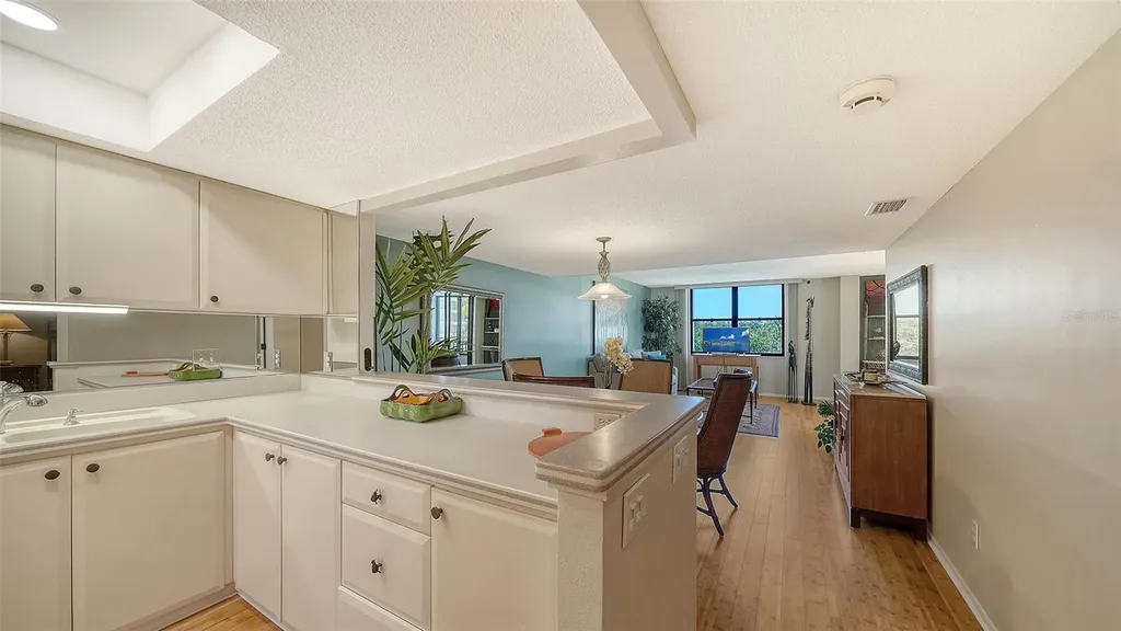 8773 Midnight Pass Road Sarasota FL 34242