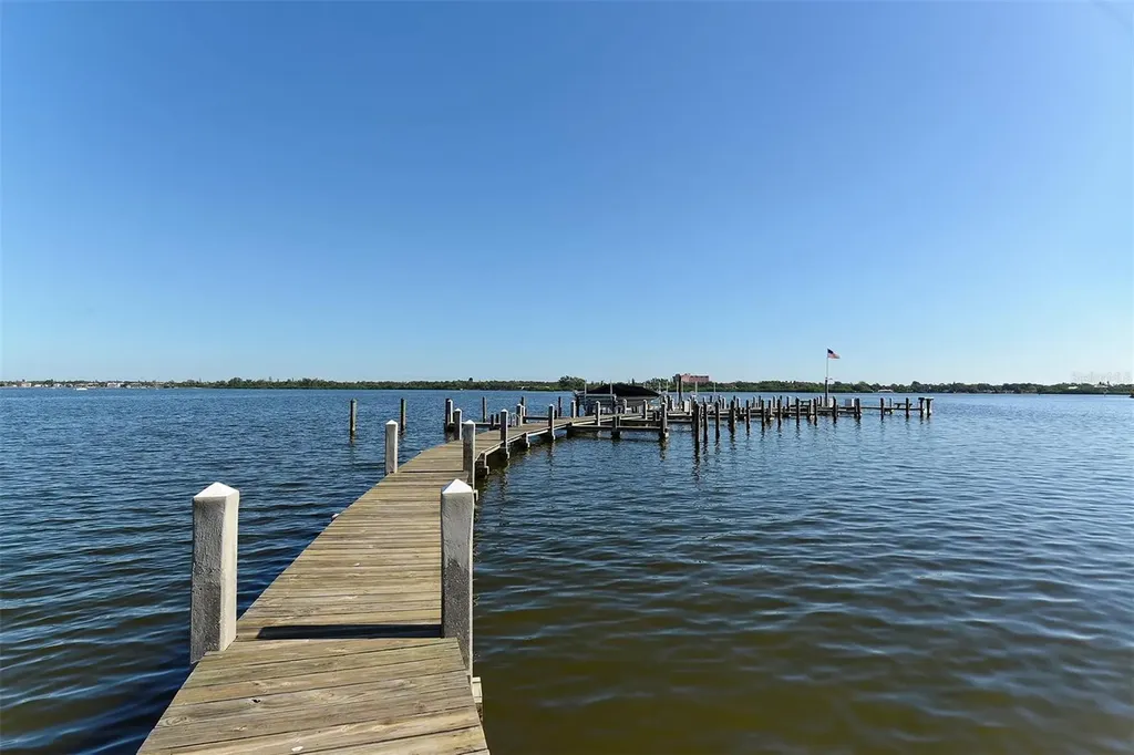 8773 Midnight Pass Road Sarasota FL 34242