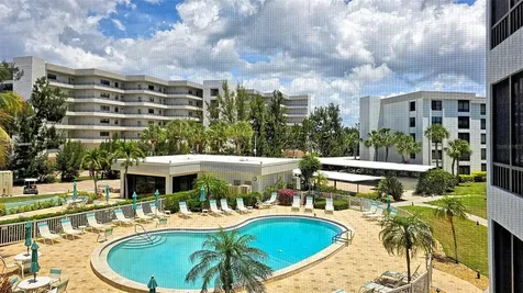 8773 Midnight Pass Road Sarasota FL 34242