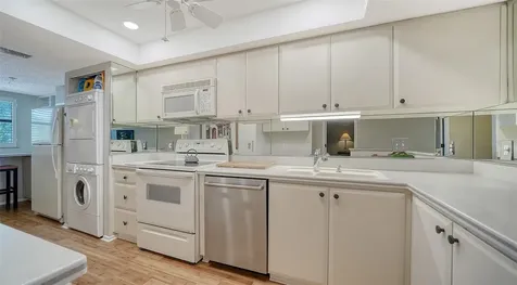 8773 Midnight Pass Road Sarasota FL 34242