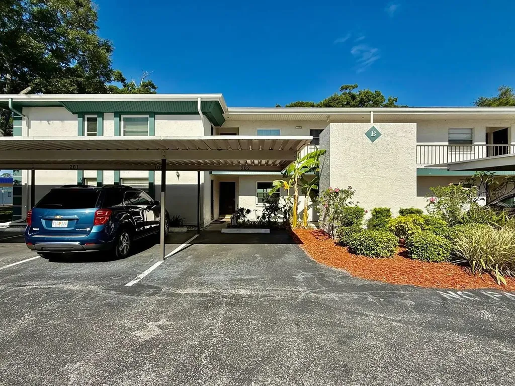 7560 92nd Street Seminole FL 33777