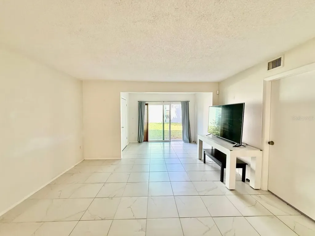 7560 92nd Street Seminole FL 33777