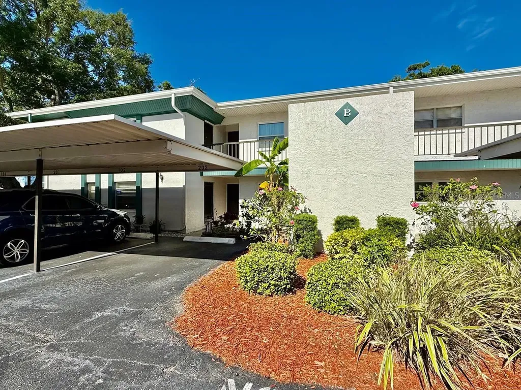 7560 92nd Street Seminole FL 33777