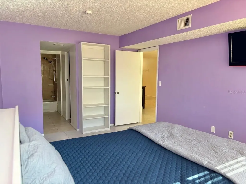 7560 92nd Street Seminole FL 33777