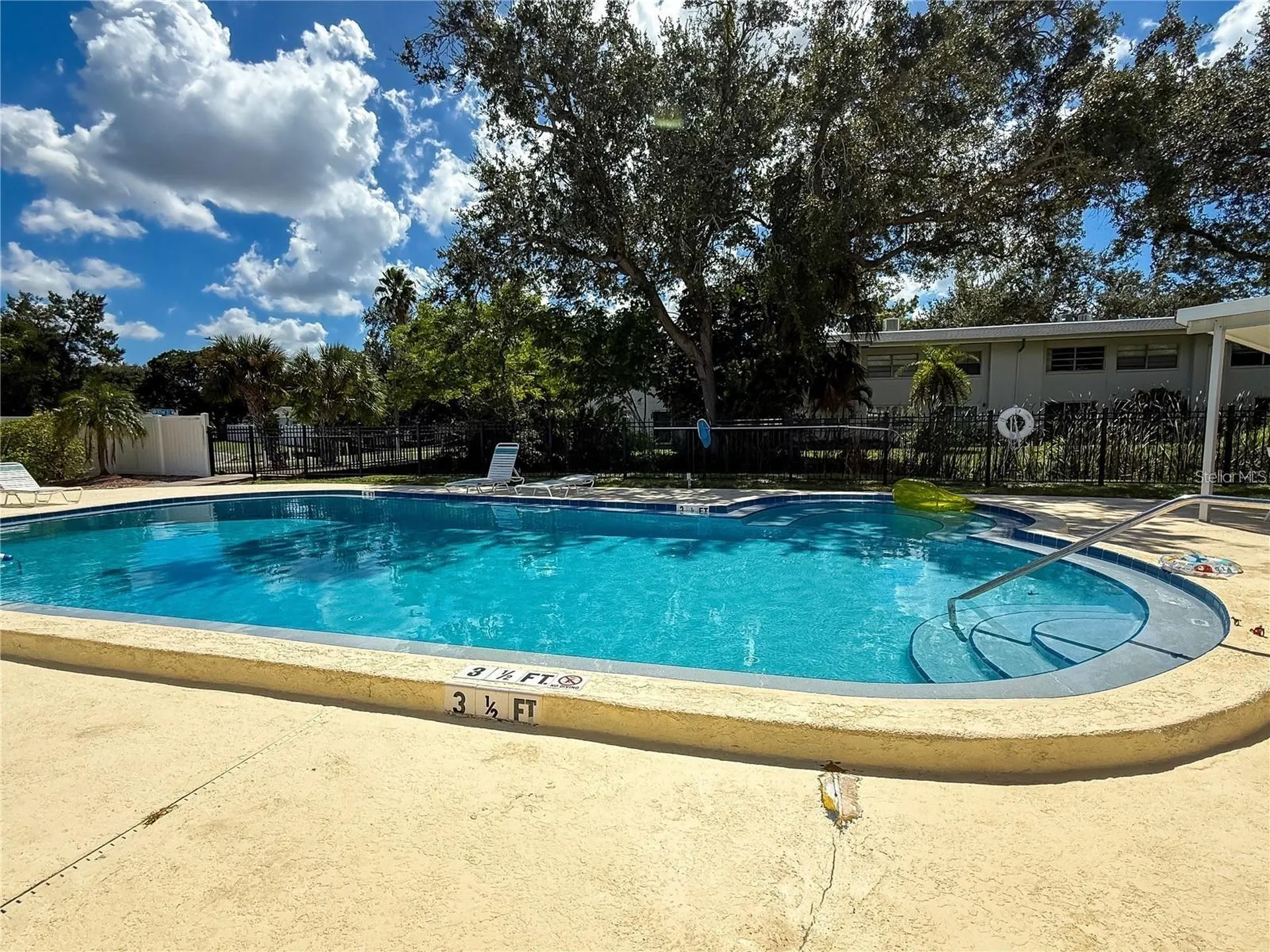 7560 92nd Street Seminole FL 33777