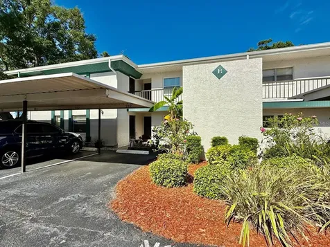 7560 92nd Street Seminole FL 33777