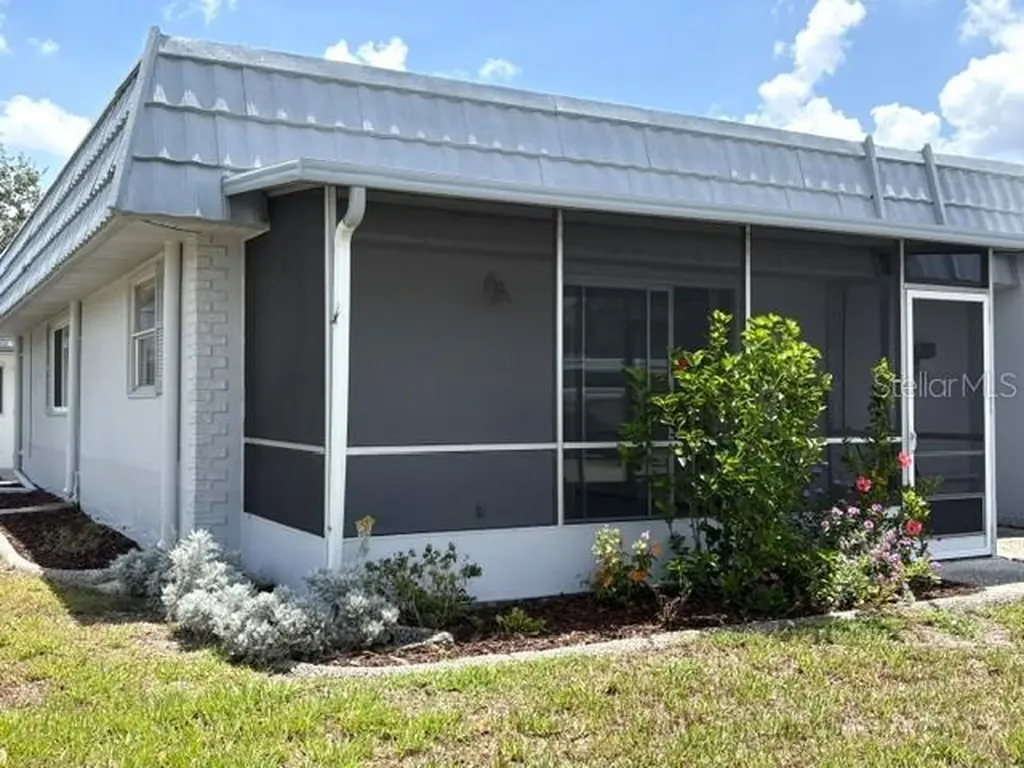 202 Bedford Trail Sun City Center FL 33573