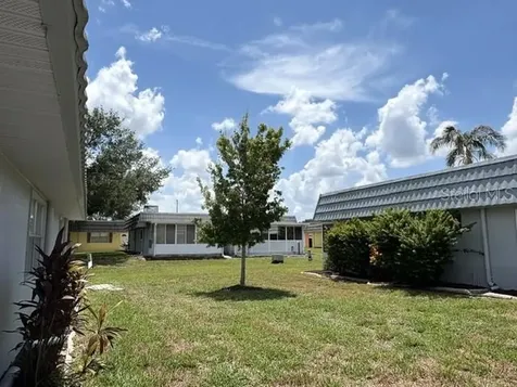 202 Bedford Trail Sun City Center FL 33573