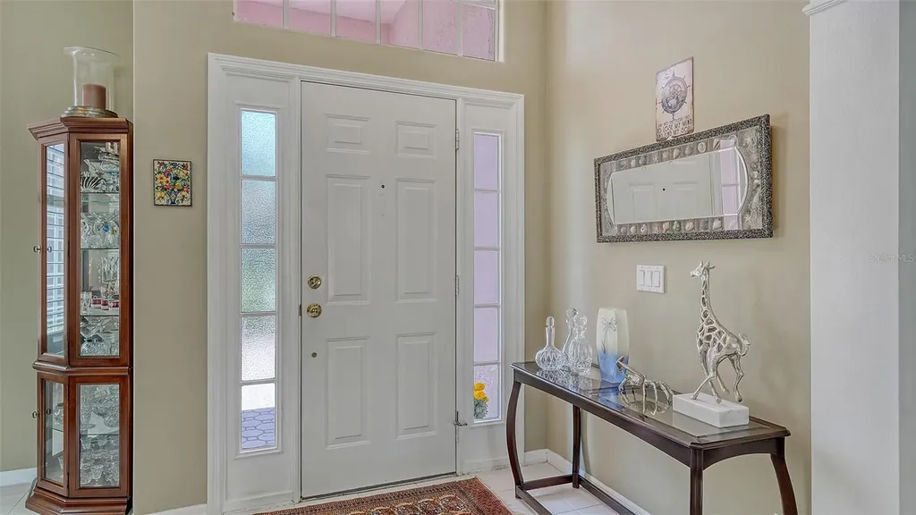 5270 Far Oak Circle Sarasota FL 34238