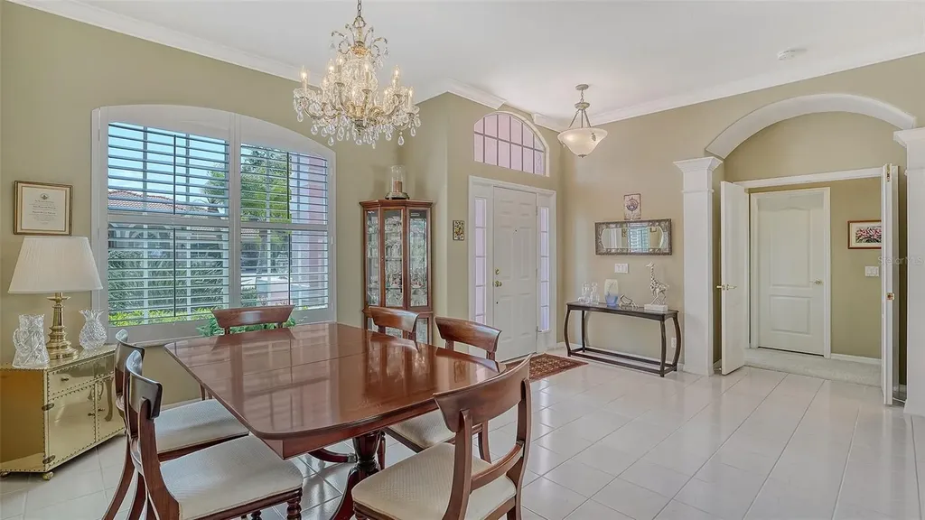 5270 Far Oak Circle Sarasota FL 34238