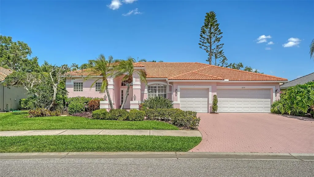 5270 Far Oak Circle Sarasota FL 34238