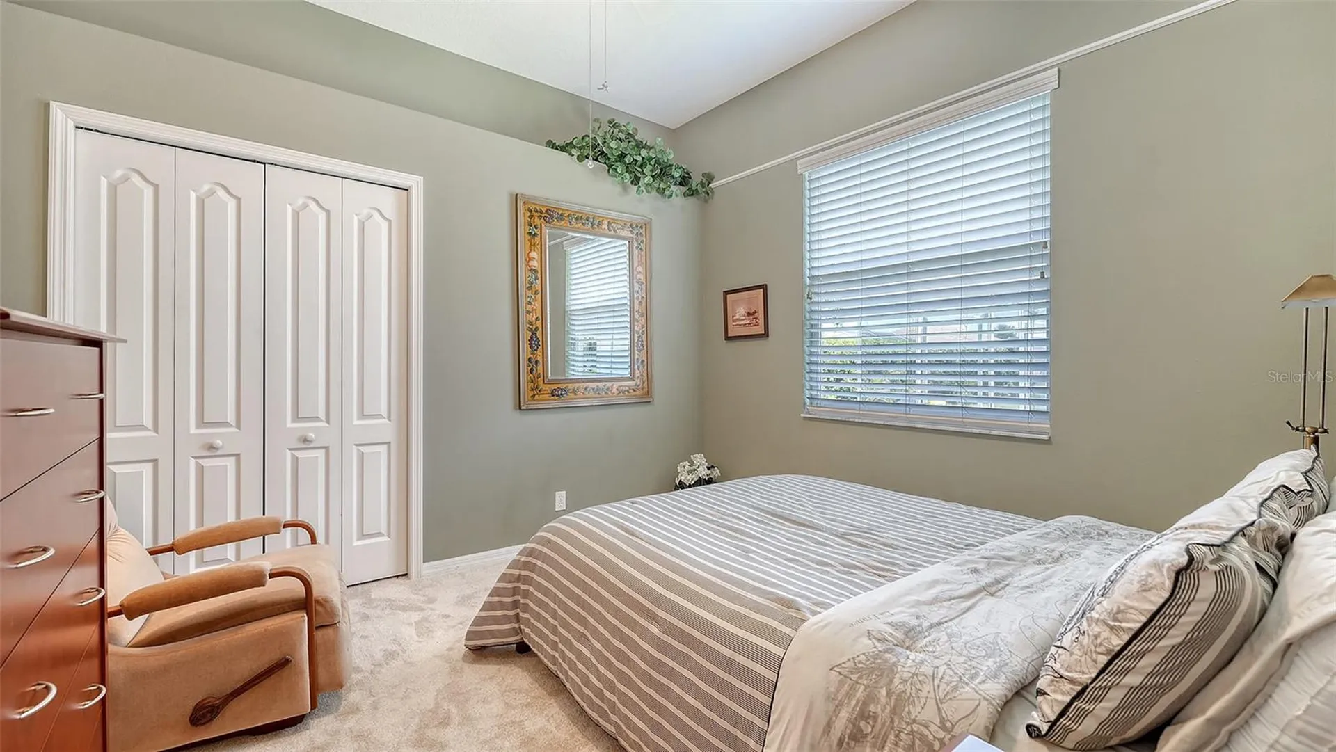 5270 Far Oak Circle Sarasota FL 34238