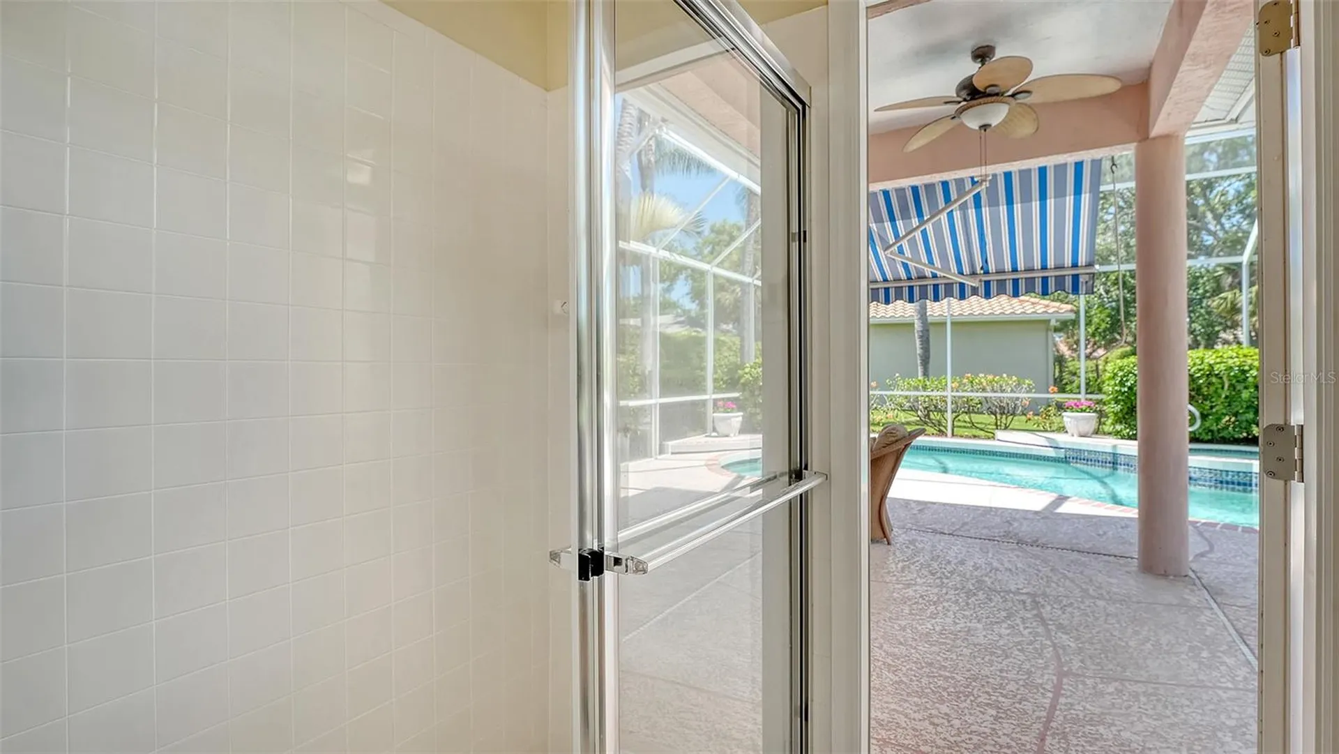 5270 Far Oak Circle Sarasota FL 34238