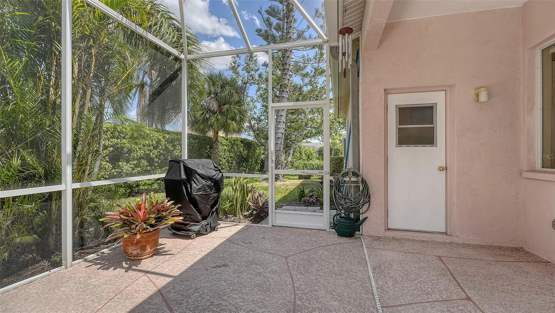 5270 Far Oak Circle Sarasota FL 34238
