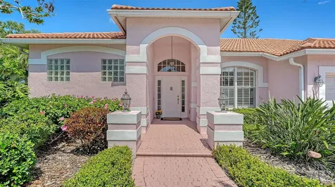 5270 Far Oak Circle Sarasota FL 34238