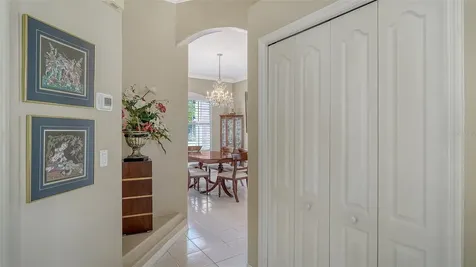5270 Far Oak Circle Sarasota FL 34238