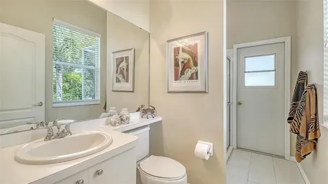 5270 Far Oak Circle Sarasota FL 34238