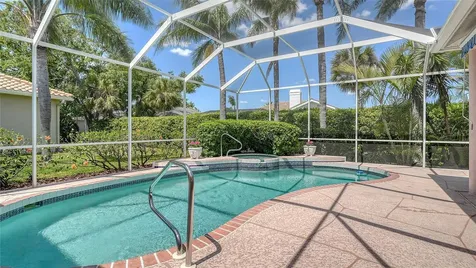 5270 Far Oak Circle Sarasota FL 34238