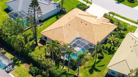 5270 Far Oak Circle Sarasota FL 34238